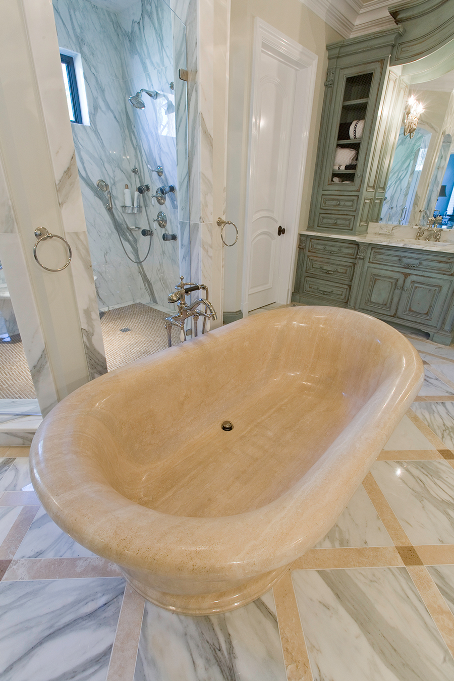 Durango Limestone Bathtub