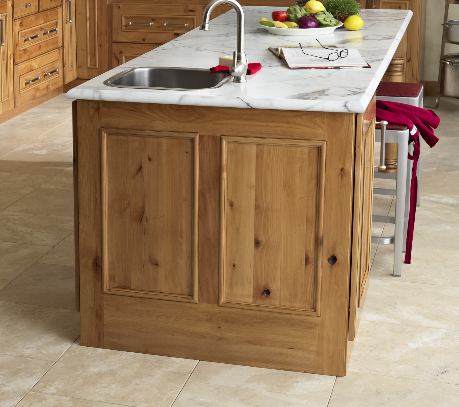 Hearthset Island Kitchen Cabinets