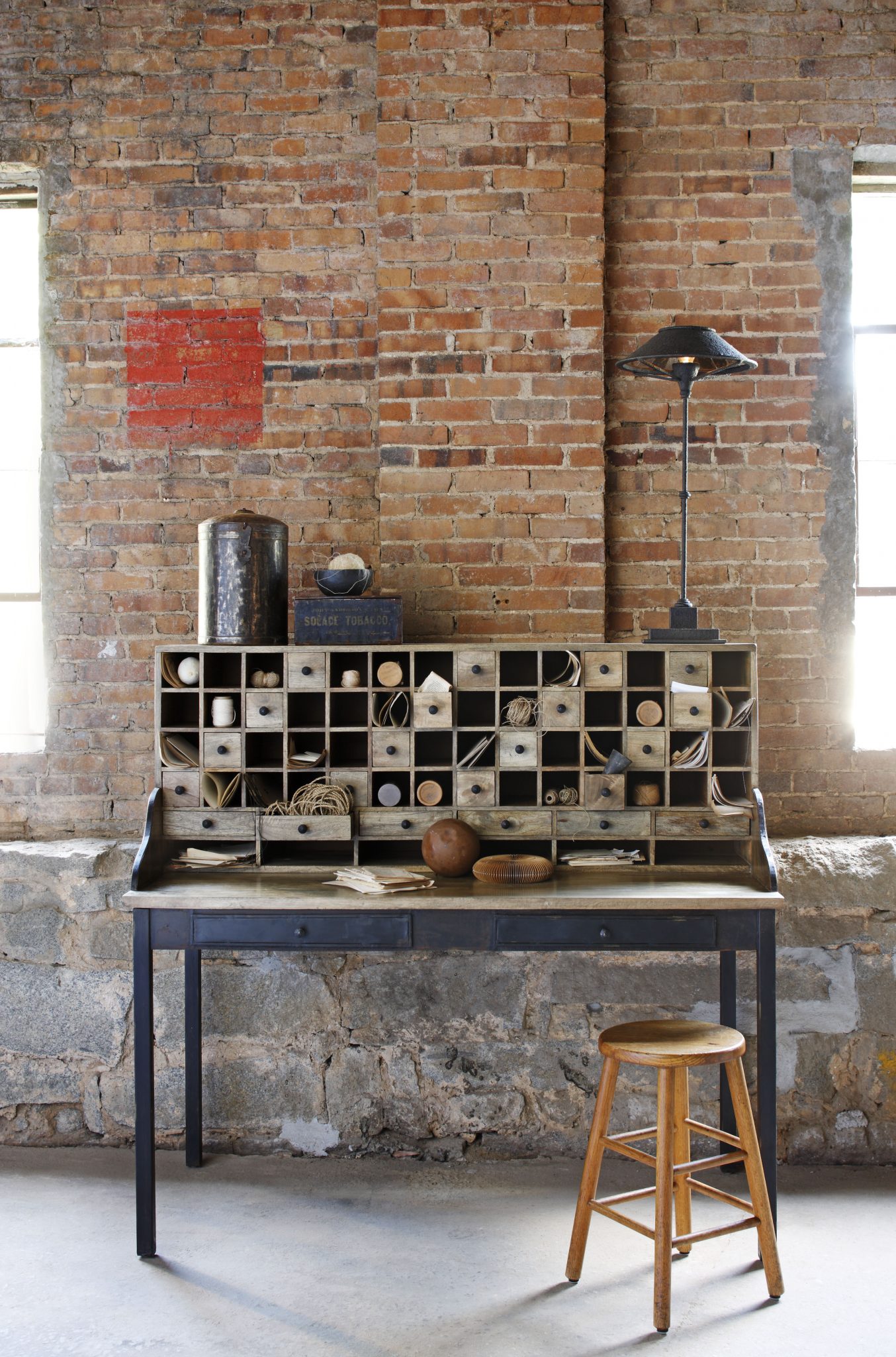 Currey & CO Maliazima Model Lights And Furniture