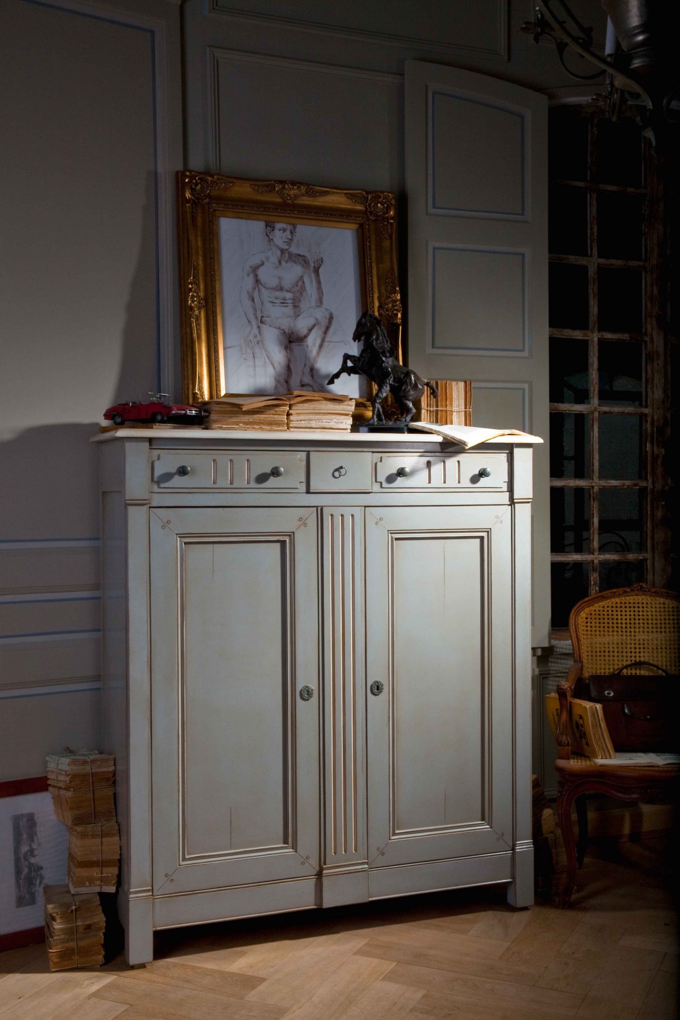 Classic Home Ambiance Furniture - Michel Ferrand